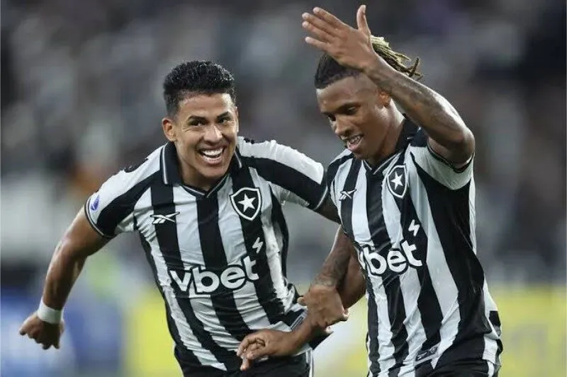 Botafogo gặp khó khi tiếp đón Santos